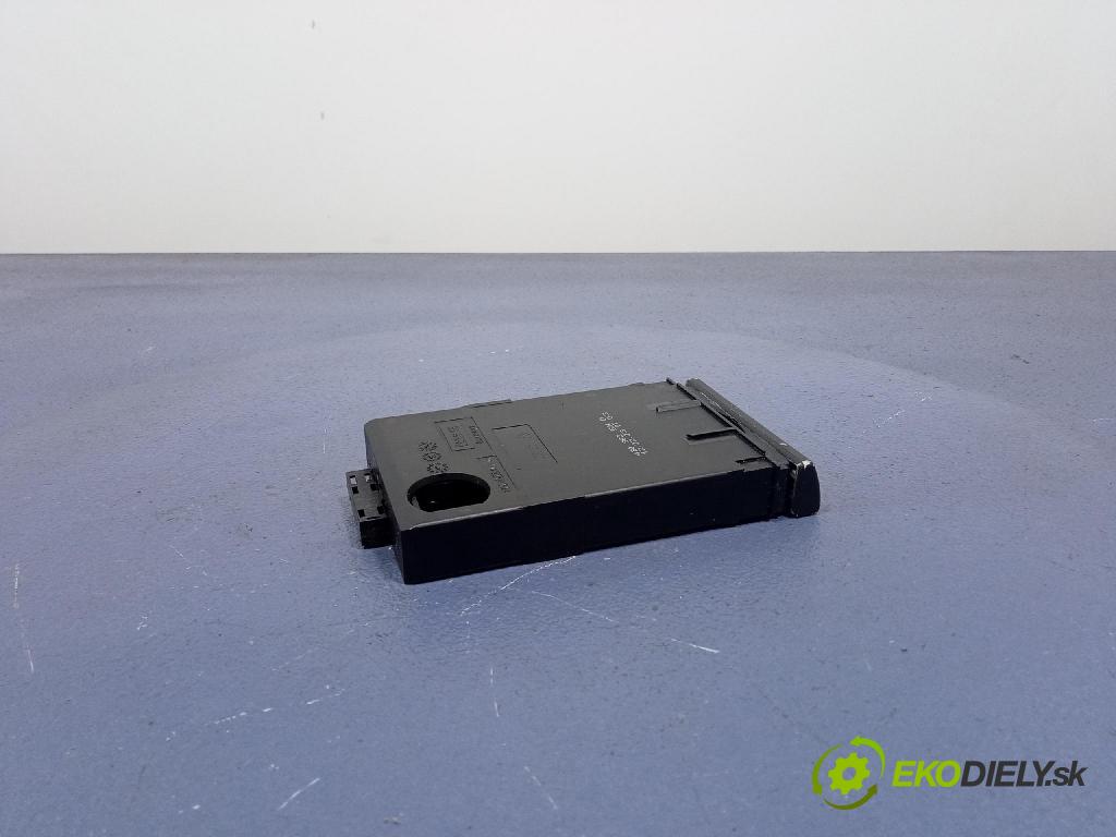 Audi A6 2003 kastlík 4B0862534D