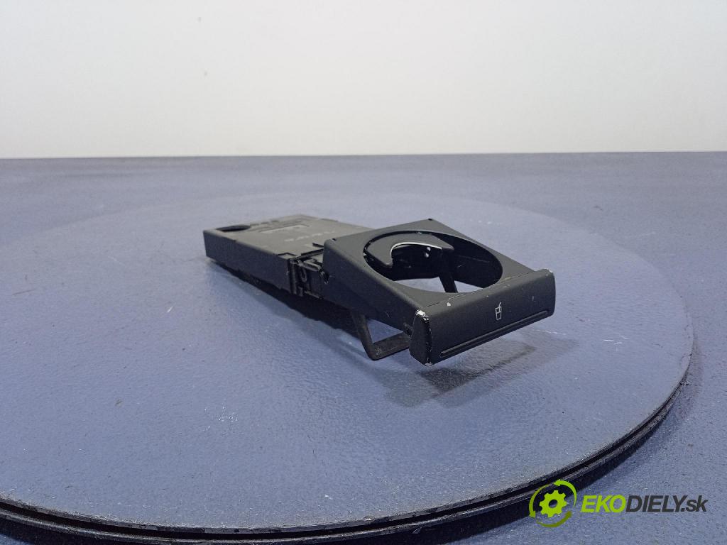 Audi A6 2003 kastlík 4B0862534D