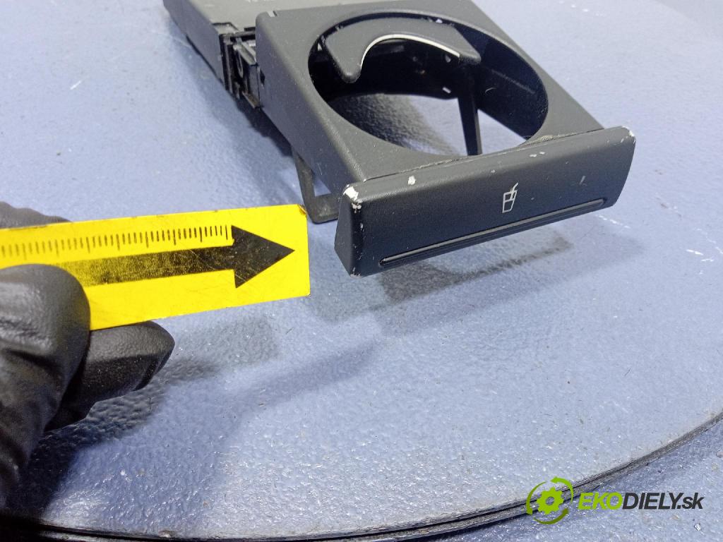 Audi A6 2003 kastlík 4B0862534D