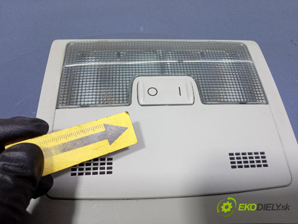 Audi A6 2003 Svietidlá: Vnútri: 4B0867599C