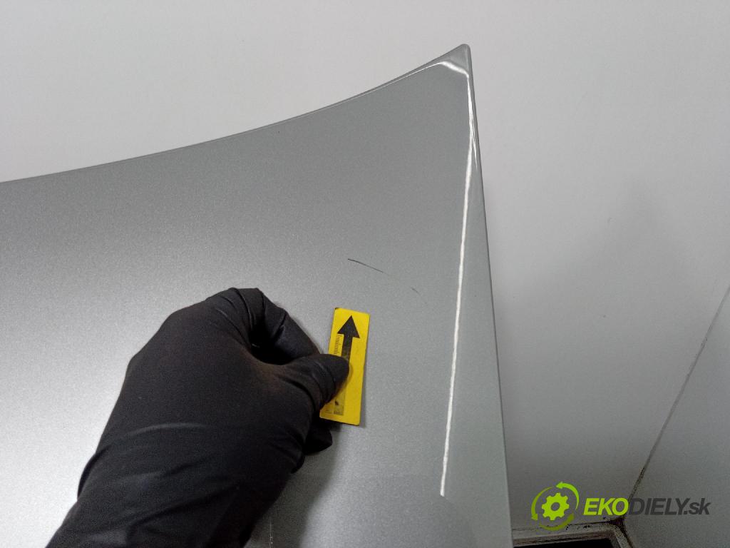 Audi A6 2003 kapota přední: