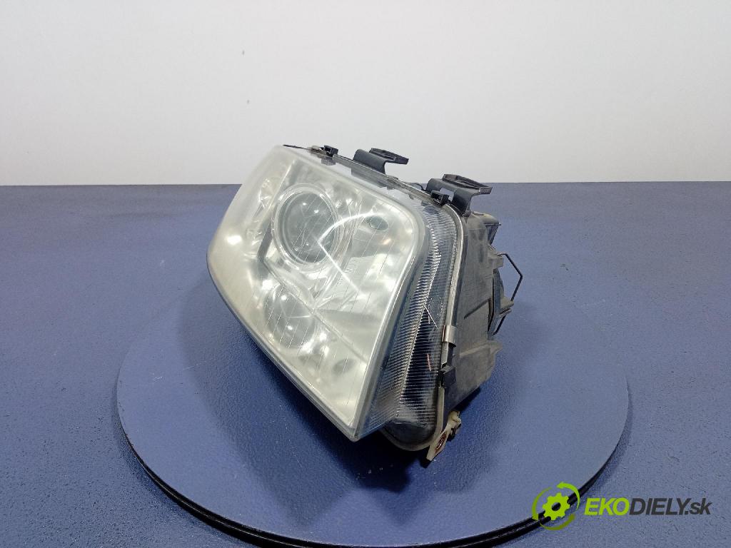 Audi A6 2003 Reflektor: v pravo: 155930-00