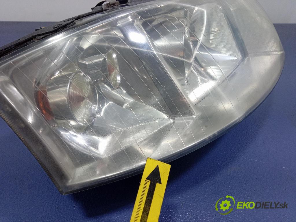 Audi A6 2003 Reflektor: v pravo: 155930-00