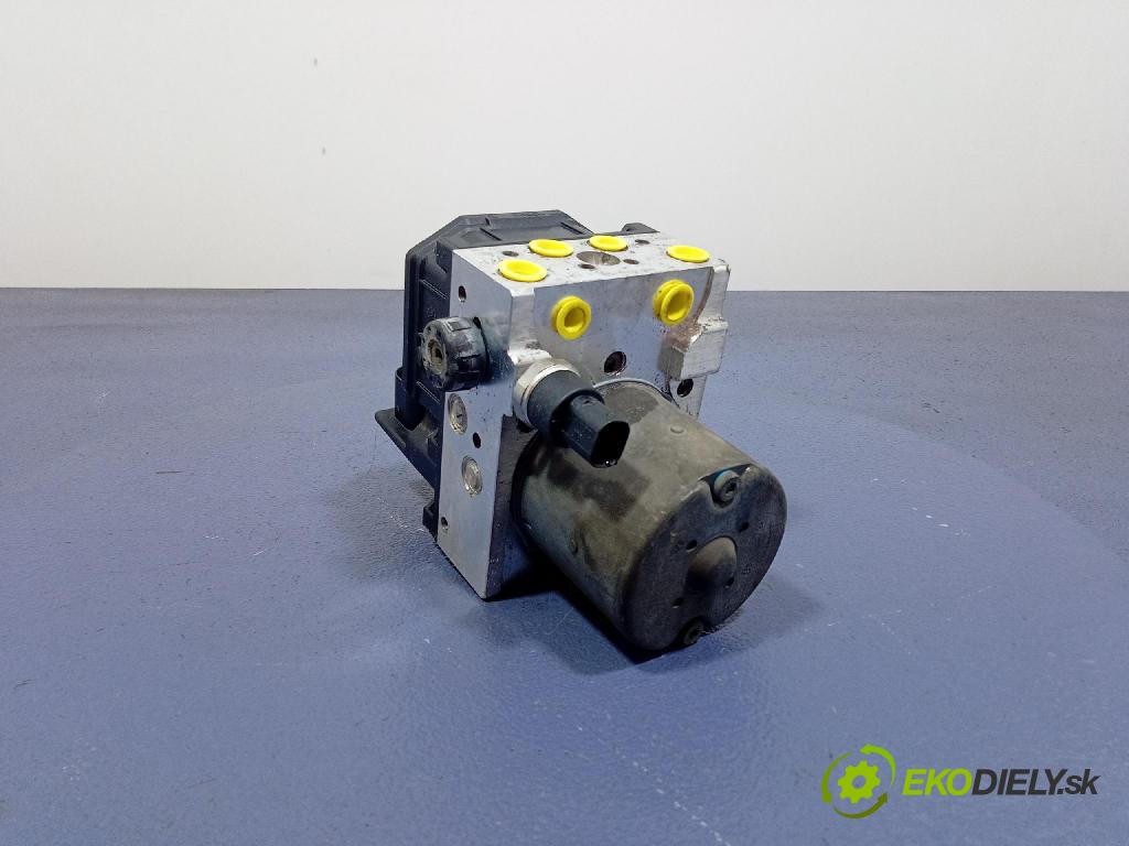 Audi A6 2003 čerpadlo ABS x 4B0614517G