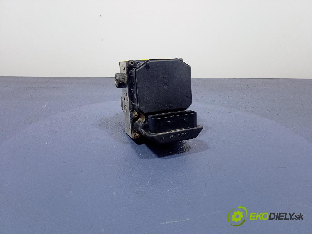 Audi A6 2003 čerpadlo ABS x 4B0614517G