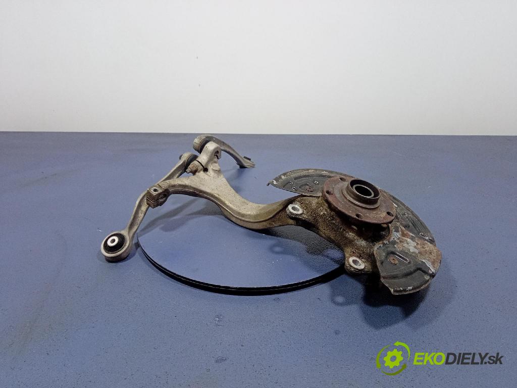 Audi A6 2003 náboj Prava: 4B3407242H