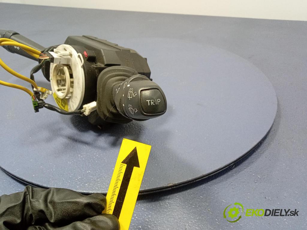 Fiat Stilo 2004 prepínač Komplex: 07353682470