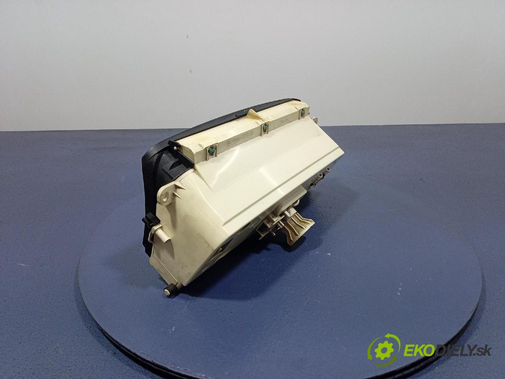 Volkswagen Passat 1.9 tdi 1994 prístrojovka/ budíky 3A0919033C