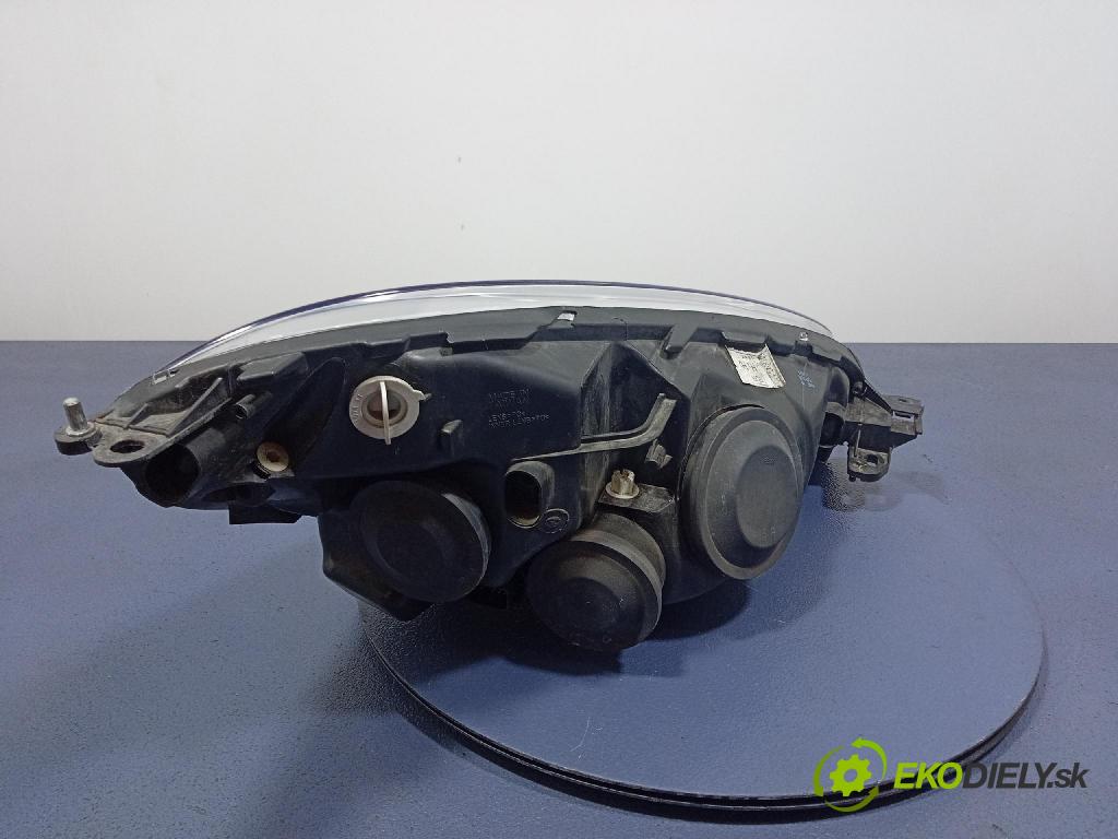 Citroen C4 picasso 2008 Reflektor: Vľavo: 20-B256