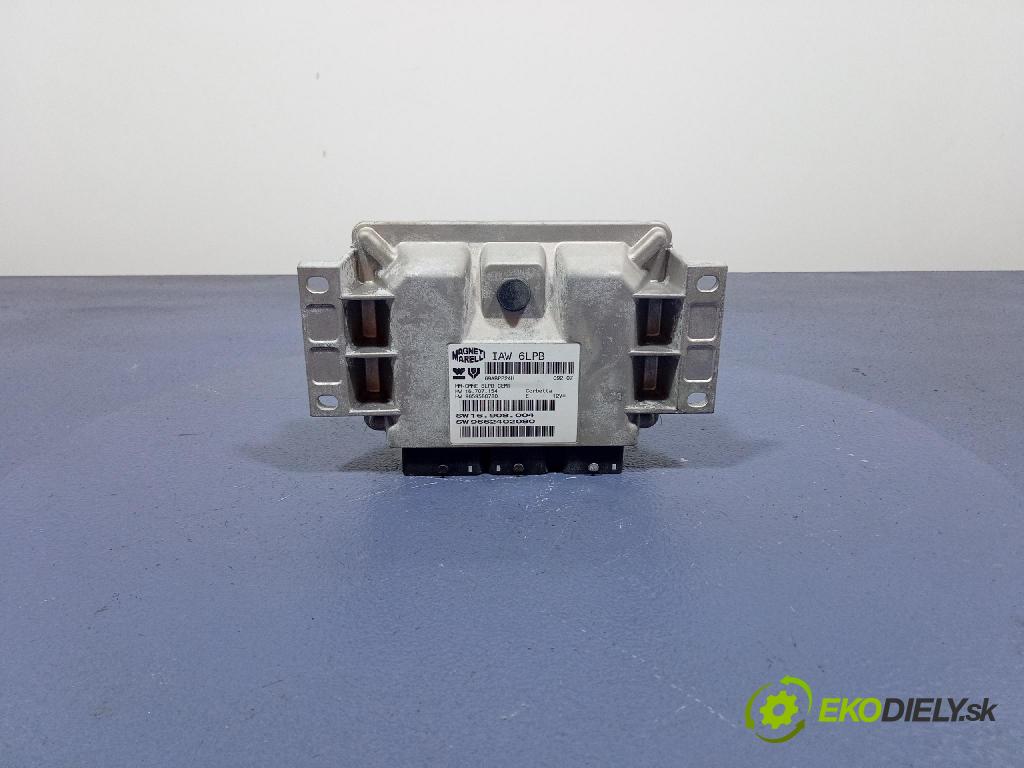 Citroen C4 picasso 2008 řídící jednotka Motor: 9662402080