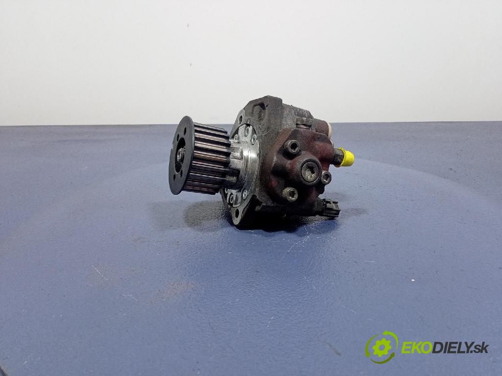 Mazda 5 2006 čerpadlo Injekcia: RF7J13800B