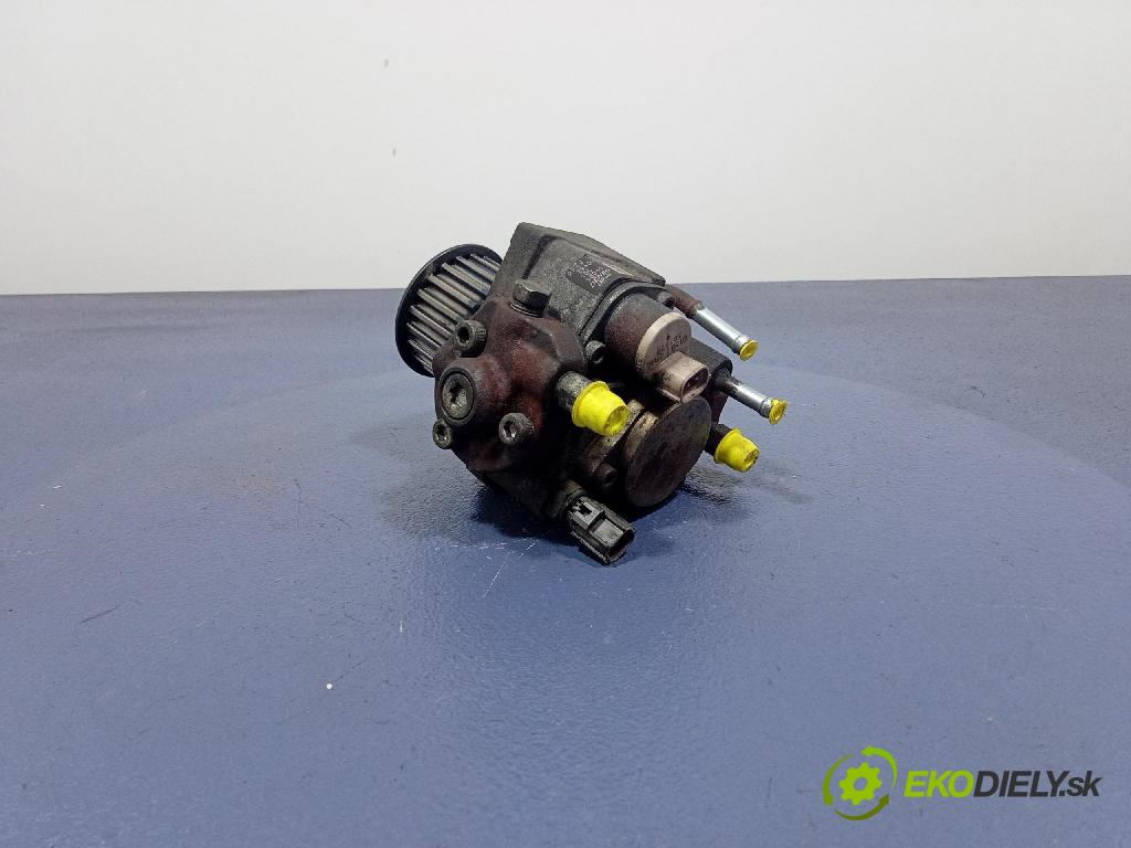 Mazda 5 2006 čerpadlo Injekcia: RF7J13800B