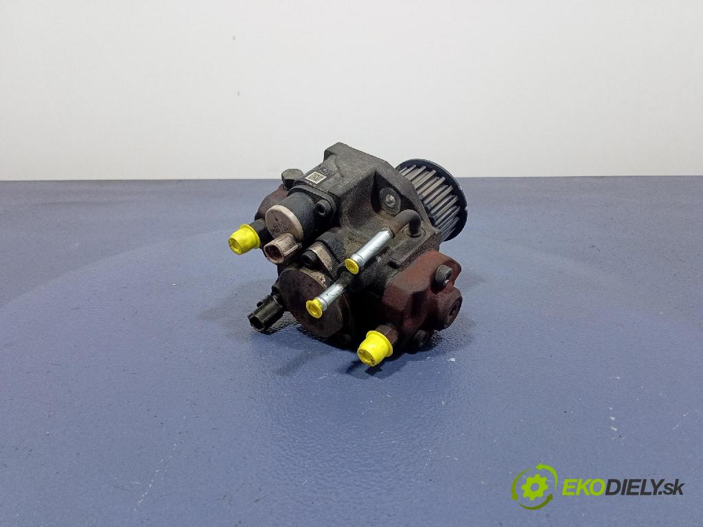 Mazda 5 2006 čerpadlo Injekcia: RF7J13800B