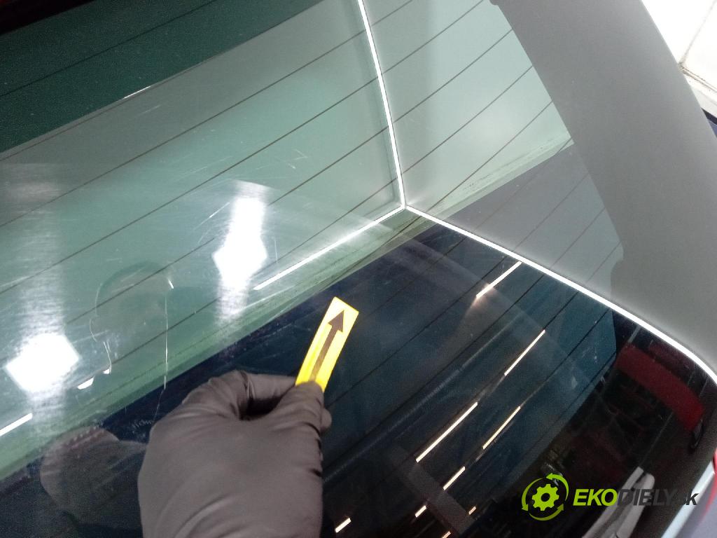 Citroen C4 picasso 2008 zadna dveře kufra: kufra: