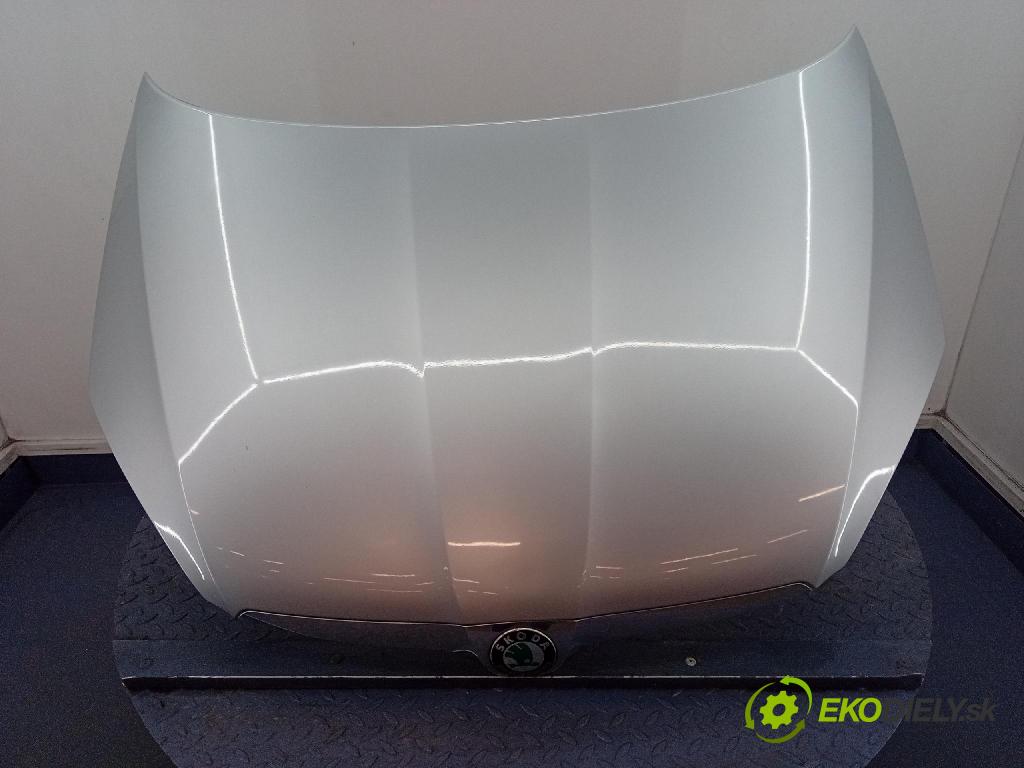 Skoda Fabia 2011 kapota přední: