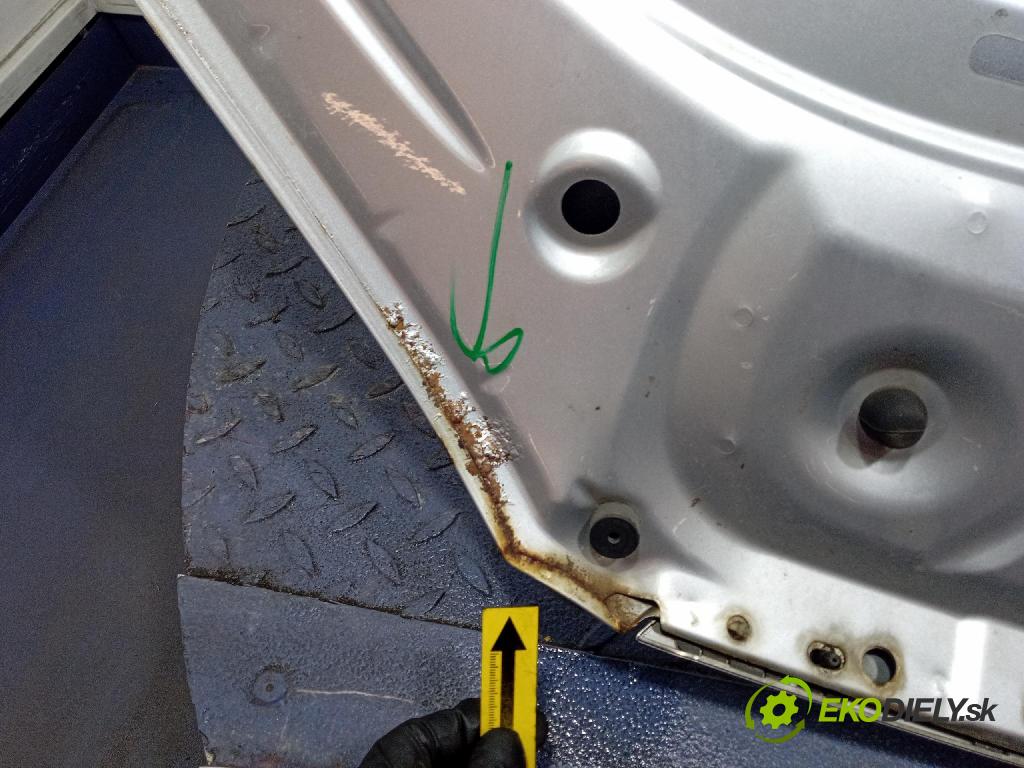 Skoda Fabia 2011 kapota přední: