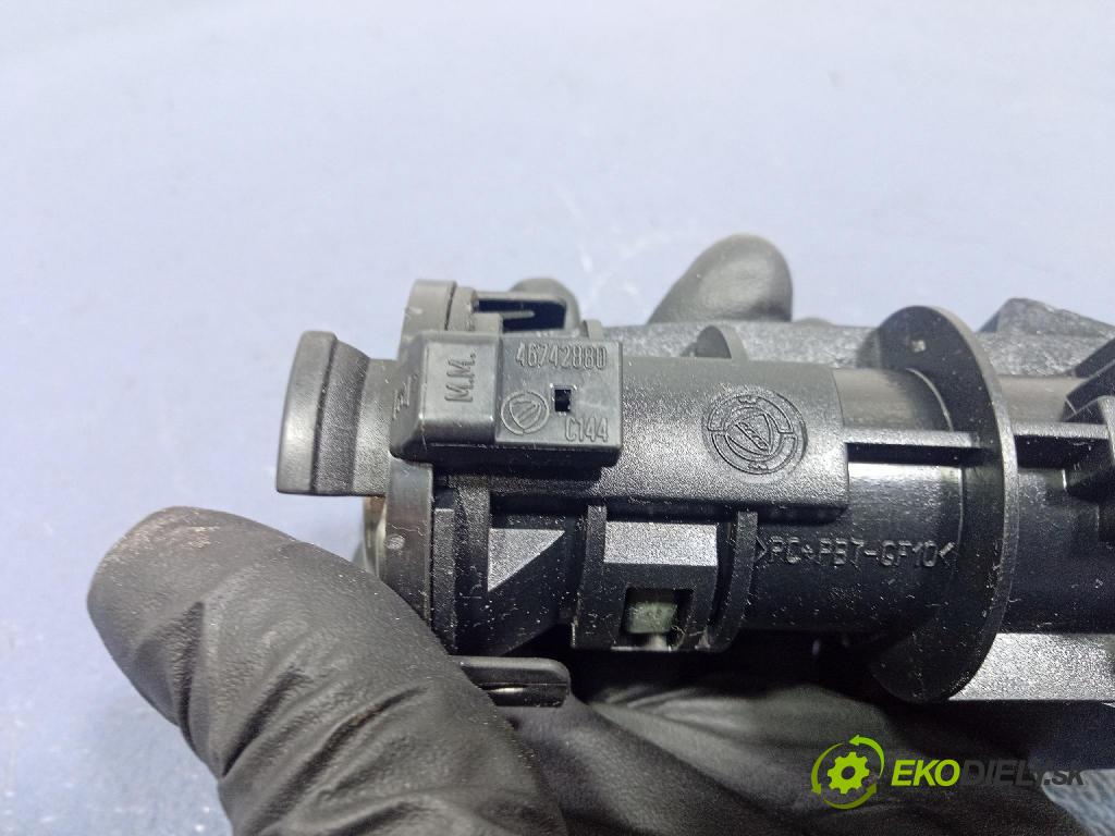 Alfa romeo 147 2008 řídící jednotka Motor: 00552049900