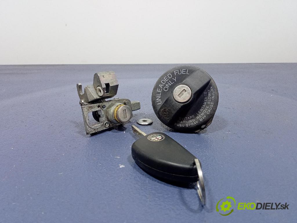 Alfa romeo 147 2008 řídící jednotka Motor: 00552049900