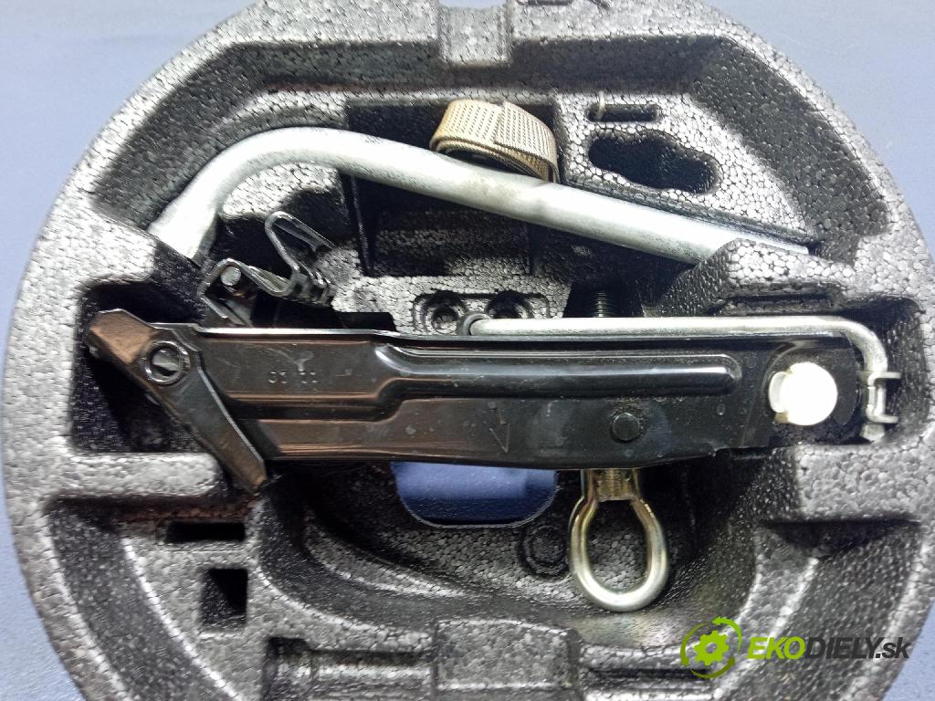 Skoda Fabia 2011 Kulisa radenia 5J0012115