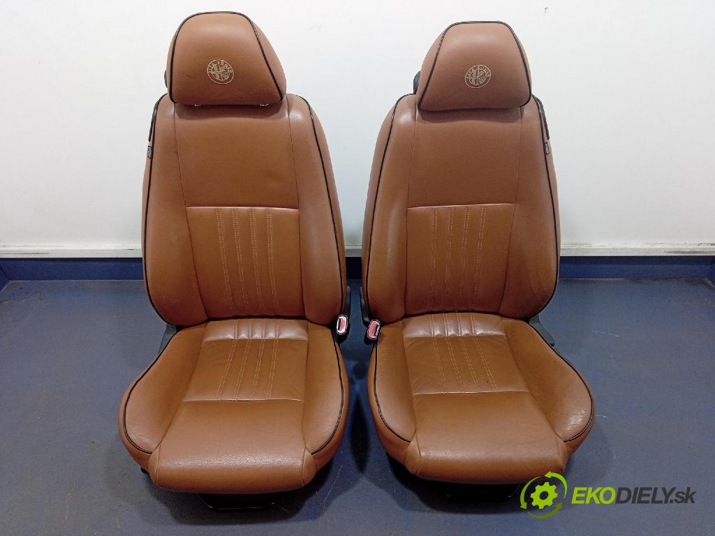 Alfa romeo 147 2008 sedačke: Set.: