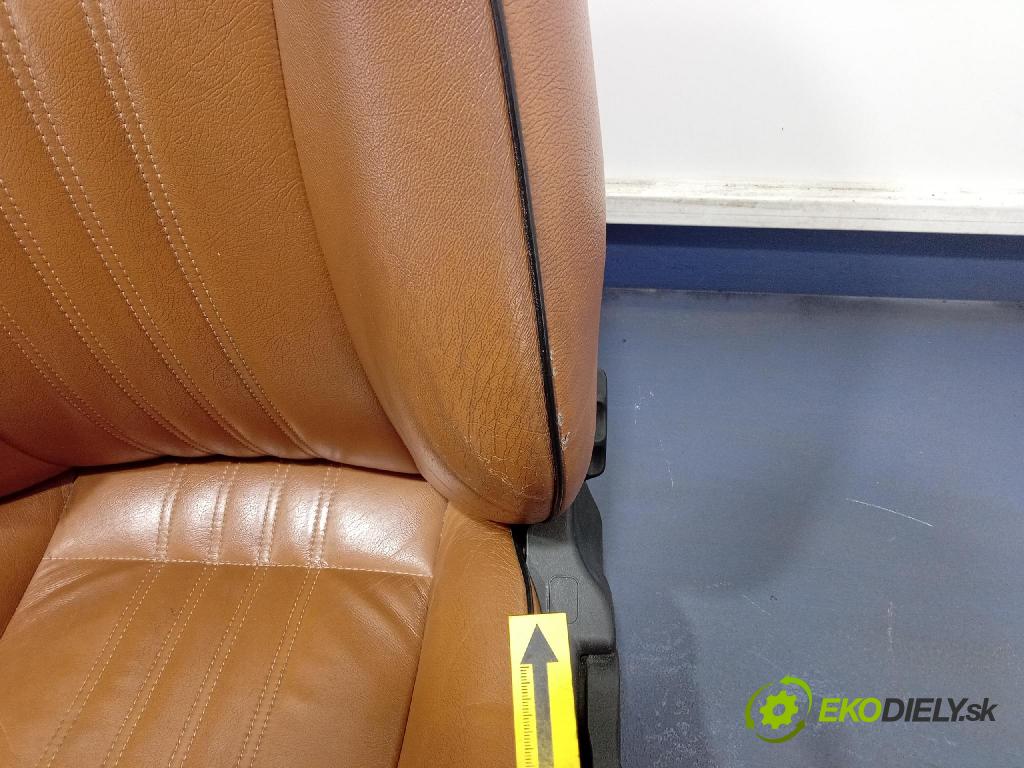 Alfa romeo 147 2008 sedačke: Set.: