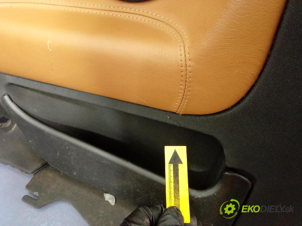 Alfa romeo 147 2008 sedačke: Set.: