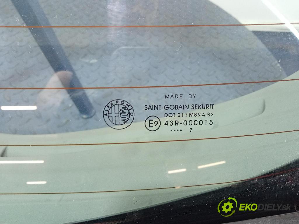 Alfa romeo 147 2008 zadna dveře kufra: kufra: