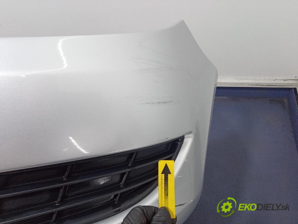 Skoda Fabia 2011 nárazník Predné 5J0807221D