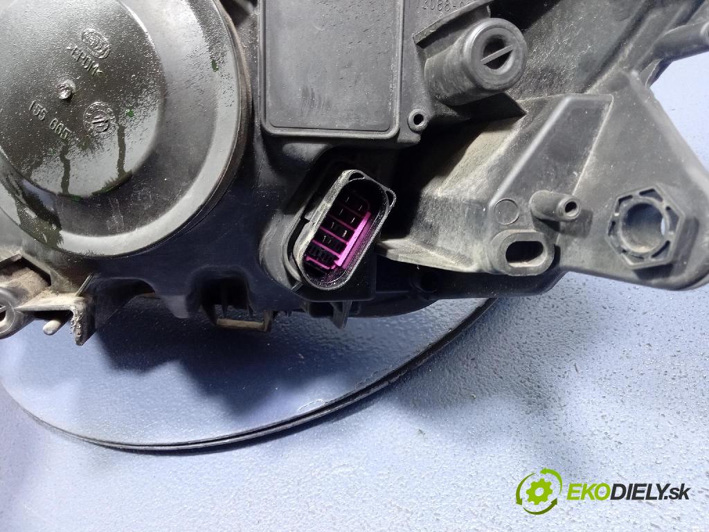 Skoda Fabia 2011 Reflektor: v pravo: 173088-02