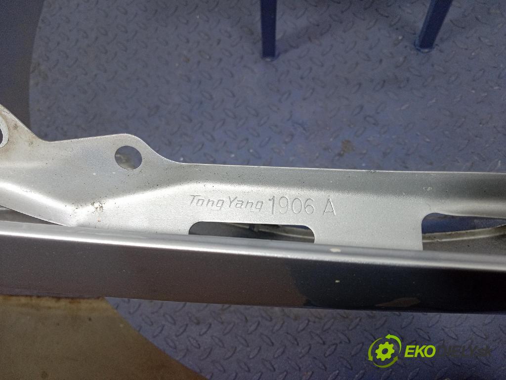 Skoda Fabia 2011 blatník Predné Vľavo: 