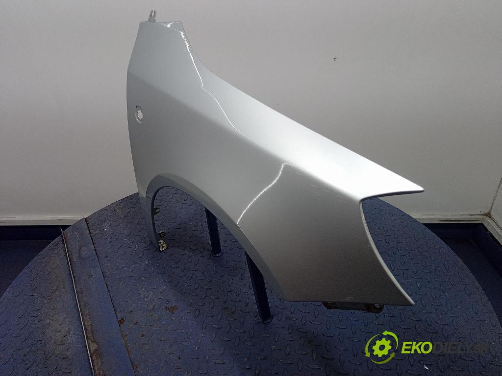 Skoda Fabia 2011 blatník Predné v pravo: