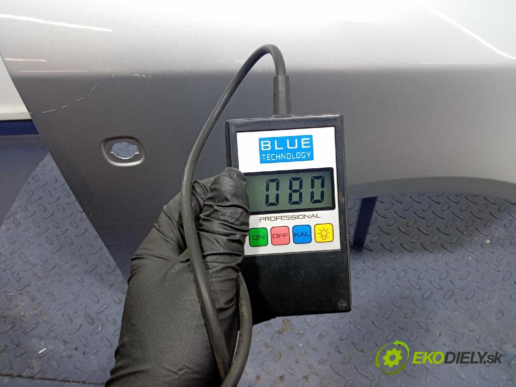 Skoda Fabia 2011 blatník Predné v pravo: