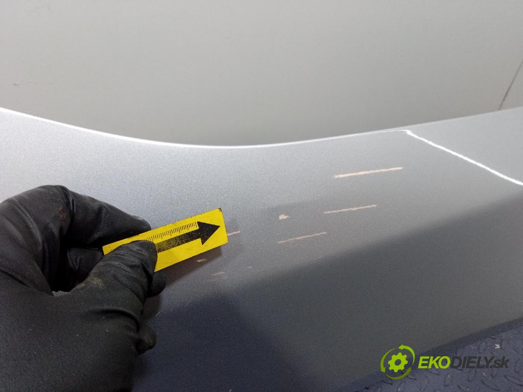 Skoda Fabia 2011 blatník Predné v pravo: