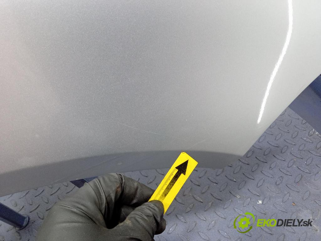 Skoda Fabia 2011 blatník Predné v pravo: