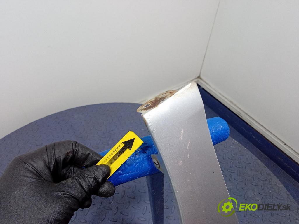 Skoda Fabia 2011 blatník Predné v pravo: