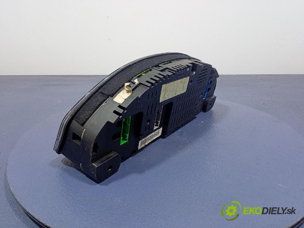 Audi A6 1999 Přístrojová deska 4B0920930L