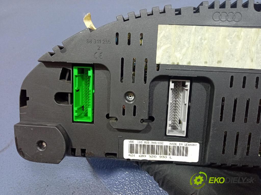 Audi A6 1999 Přístrojová deska 4B0920930L