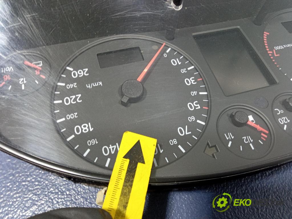 Audi A6 1999 Přístrojová deska 4B0920930L