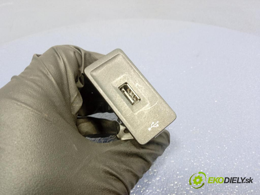 Vw Golf 2019 inštalácia Elektrický: 5Q0035726J