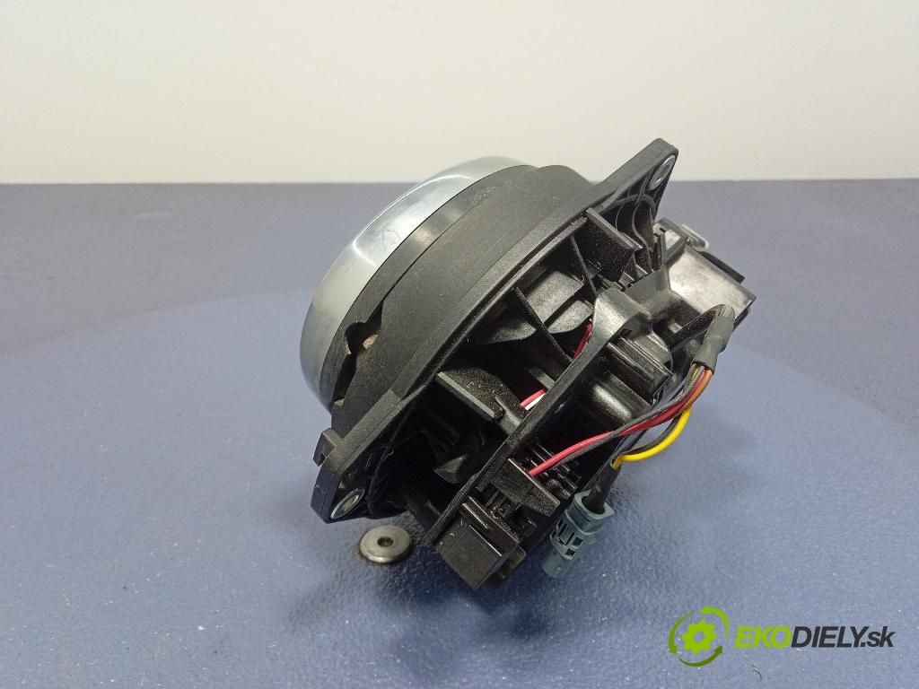 Vw Golf 2019 klika Klapky: Zadní: 5G9827469R