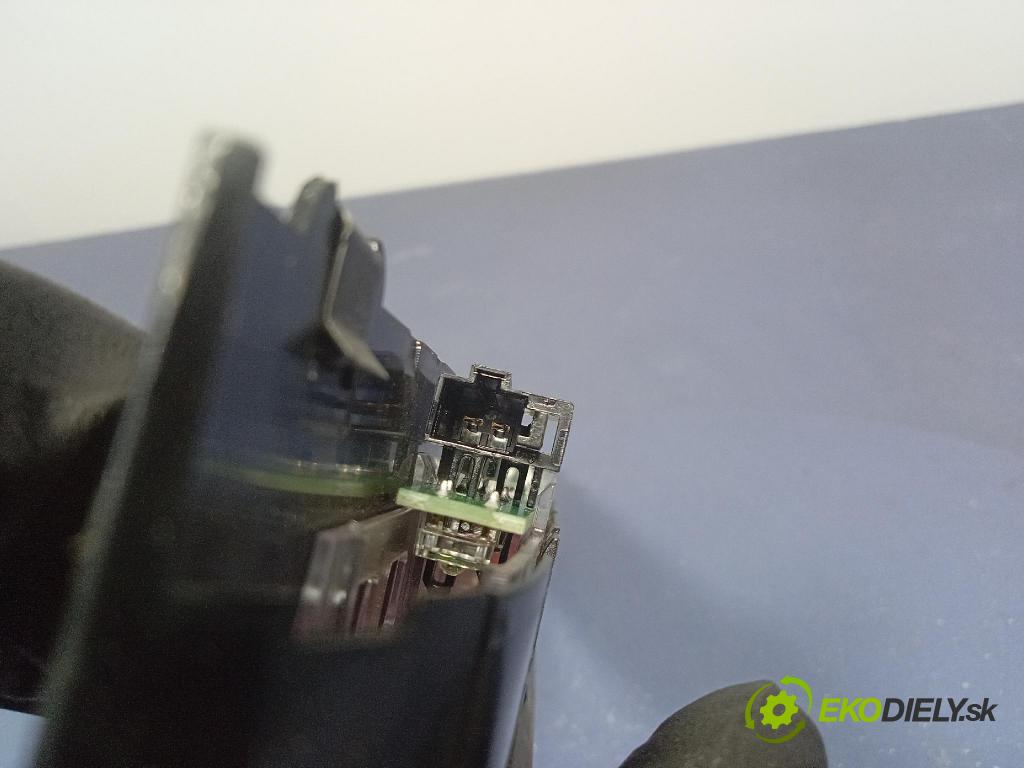 Vw Golf 2019 Svetlo: Stop: 5G0945087B