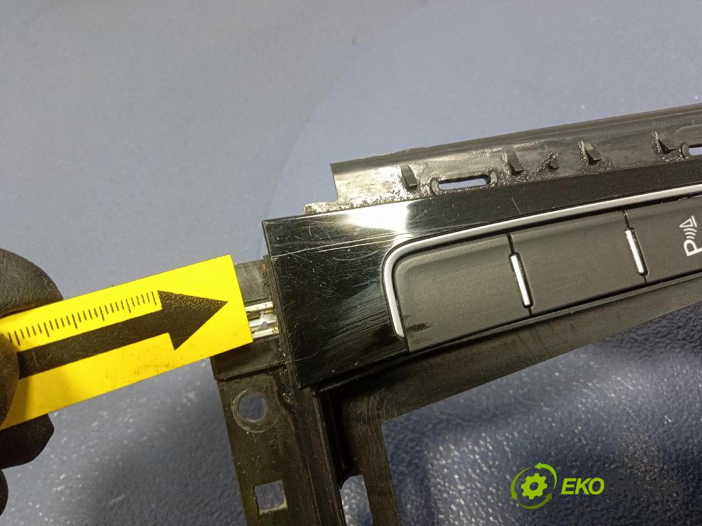 Vw Golf 2019 tunel Stredný: 5G1864263