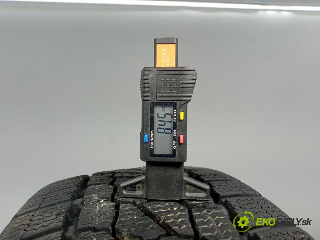 Mercedes Sprinter 1995 pneumatiky: Zima 3286341833911