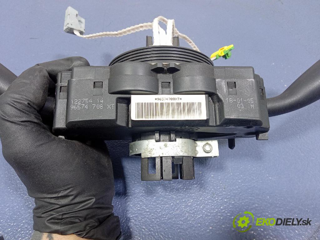 Peugeot Partner 2005 prepínač Komplex: 96574708XT