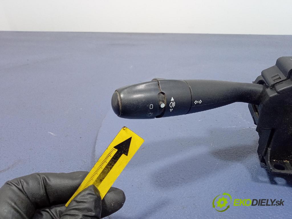 Peugeot Partner 2005 prepínač Komplex: 96574708XT