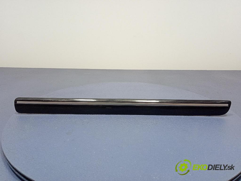 Vw Golf 2019 lišta Dekoratívne: 5G1858418C