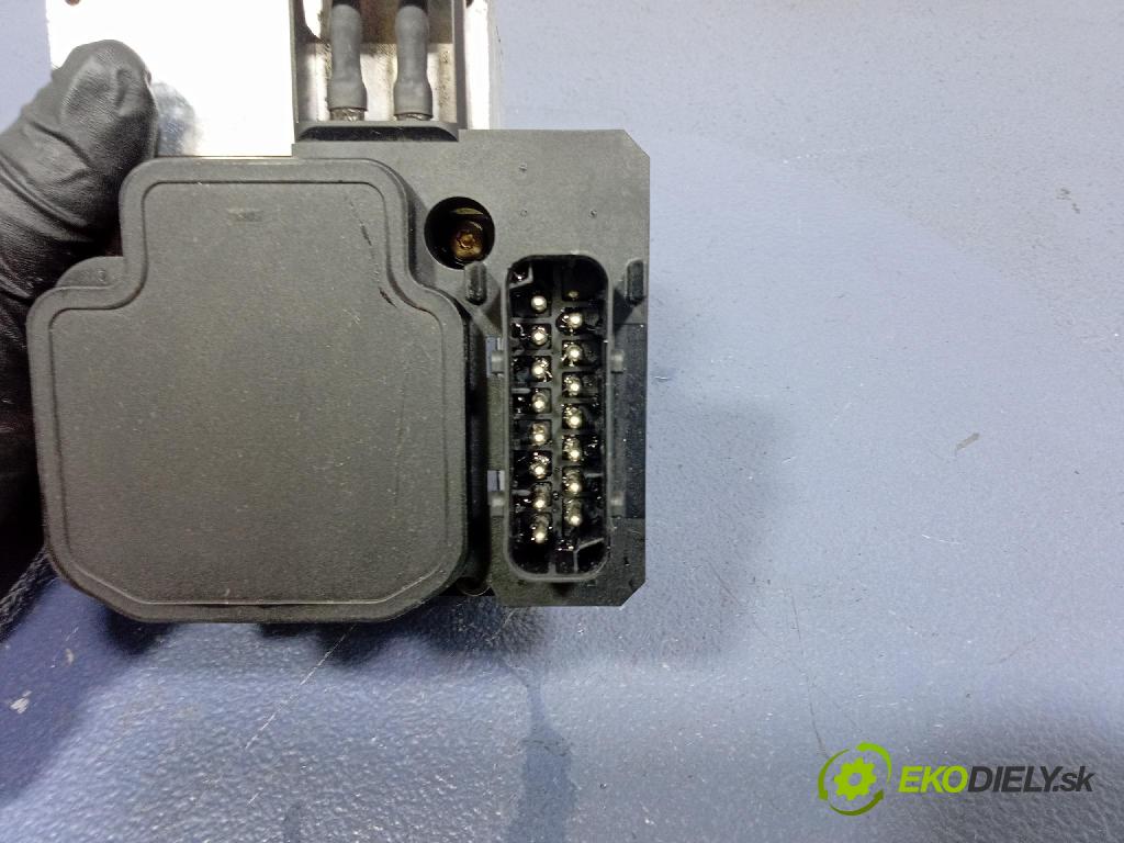 Audi A6 1999 čerpadlo ABS x 8E0614111T