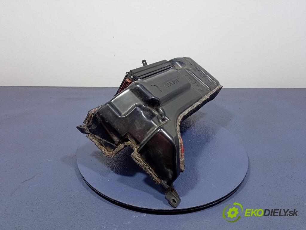 Audi A6 1999 Reproduktor / Subwoofer: