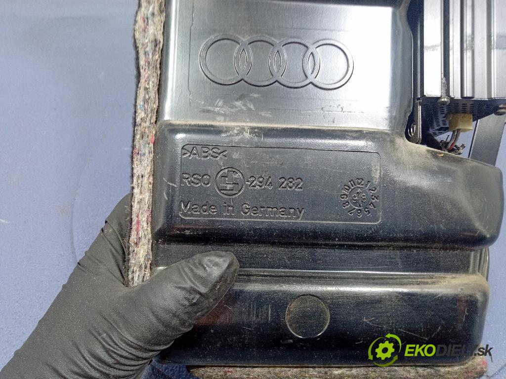Audi A6 1999 Reproduktor / Subwoofer: