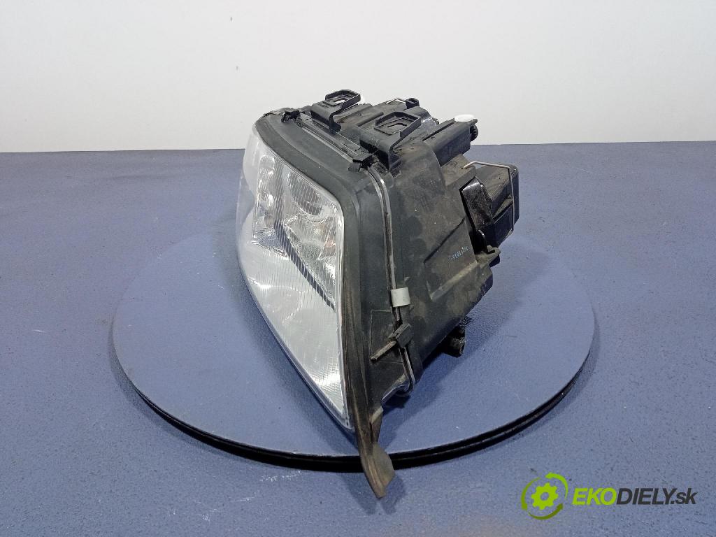 Audi A6 1999 Reflektor: v pravo: 441-1134R